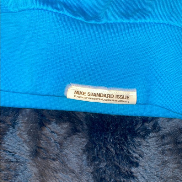 Nike Hoops - Picture 2 of 4